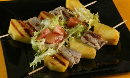 MINI BROCHETAS DE POLLO
